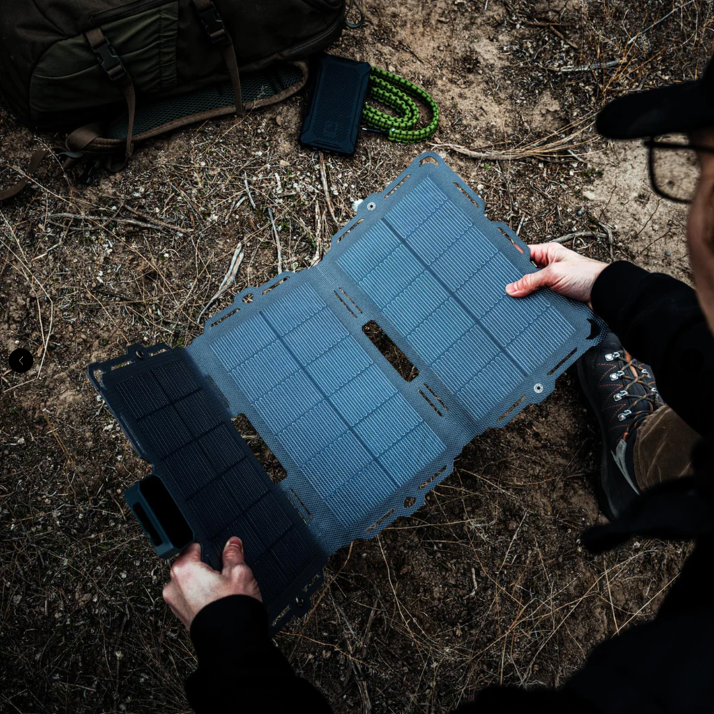 Dark Energy Spectre 8W Solar Panel